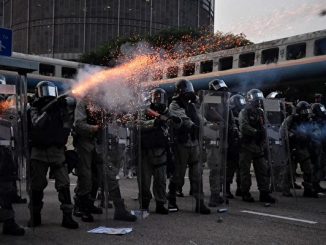 香港反送中, 观塘游行, 港铁, 催泪弹