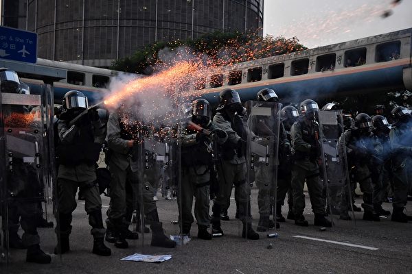 香港反送中, 观塘游行, 港铁, 催泪弹