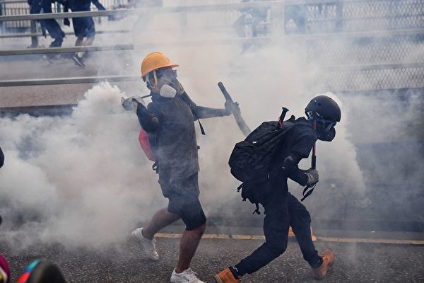 香港反送中, 观塘游行, 港铁, 催泪弹