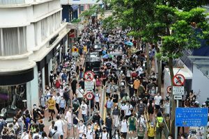 7月1日铜锣湾恩平道的抗争人潮