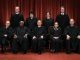 图为2018年11月30日美国最高法院九名大法官合影。