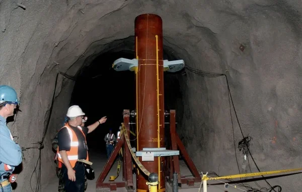 id14536200-Inside_Tunnel_MOP_cropped.jpg-600x400