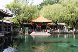 诗歌：赞天下第一泉——趵突泉