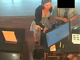 租车行拍摄到张婉莹租用SUV的画面