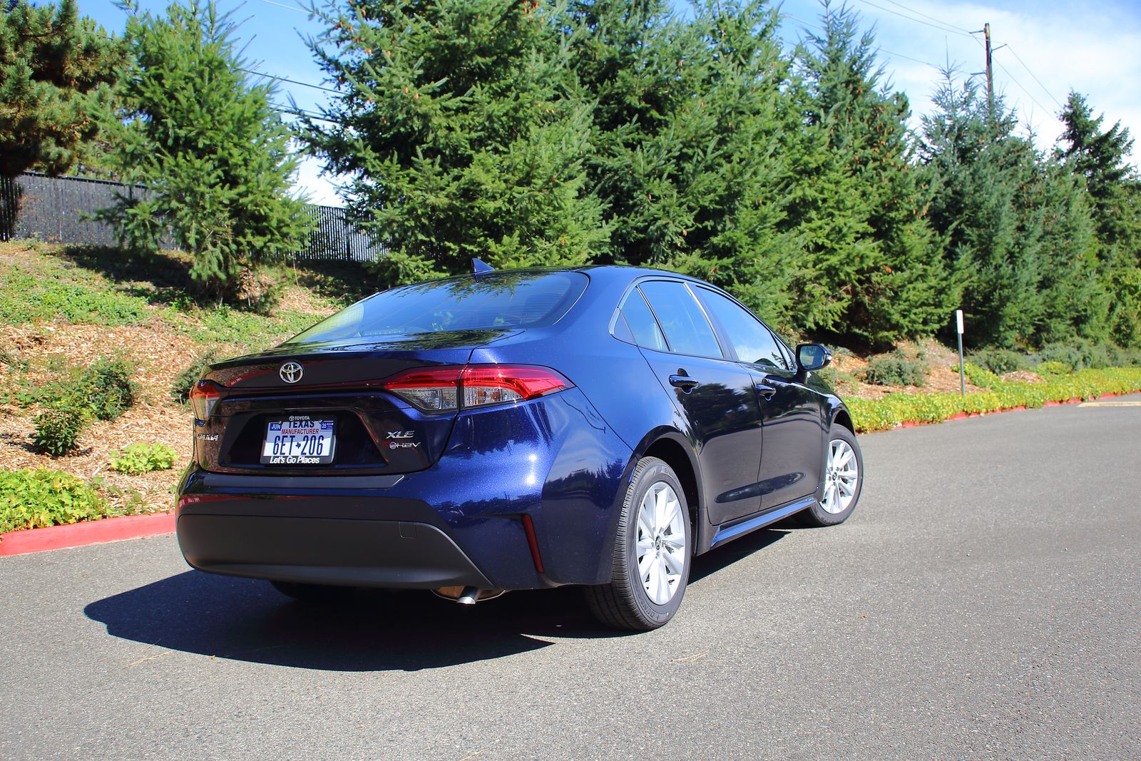 2026 Toyota Corolla Hybrid XLE车身